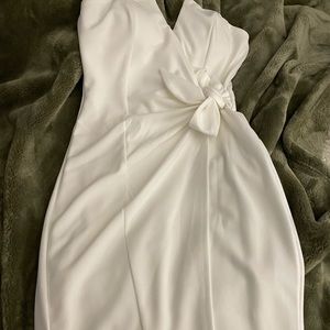 Amazing white strapless dress!!!